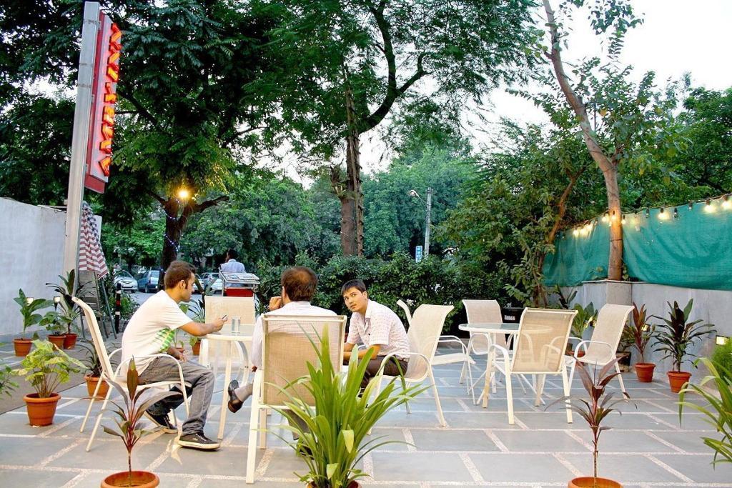 Hotel Amby Inn New Delhi Exterior photo